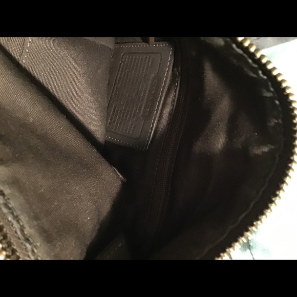 COPY - Authentic Coach Cross Body Bag - Picture 6 of 8